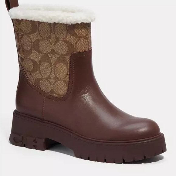 Raina Boot In Signature Jacquard - Picture 3 of 12